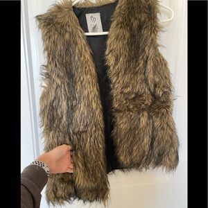 Fur vest